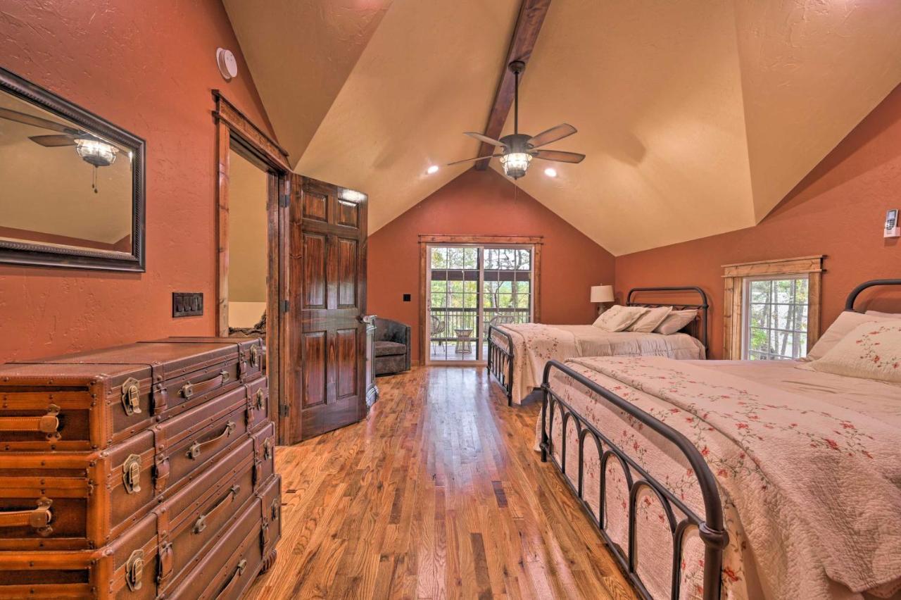 Tudor-Style Broken Bow Cottage With Hot Tub And Decks! Stephens Gap Exterior foto